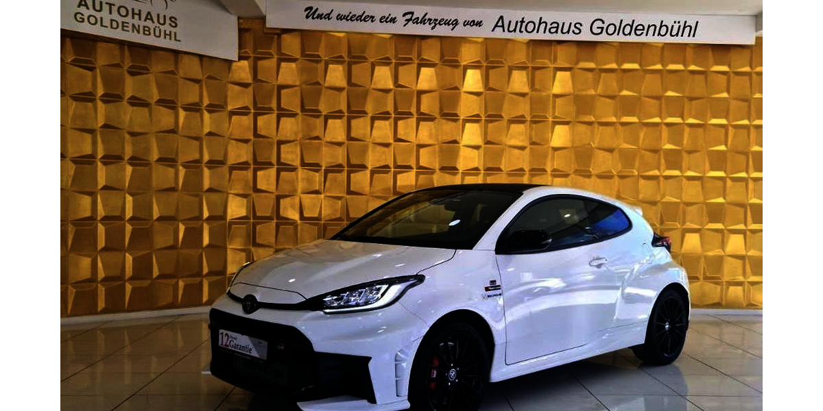 Toyota Yaris 12.500 km 41.490 &euro; Albstadt 72458