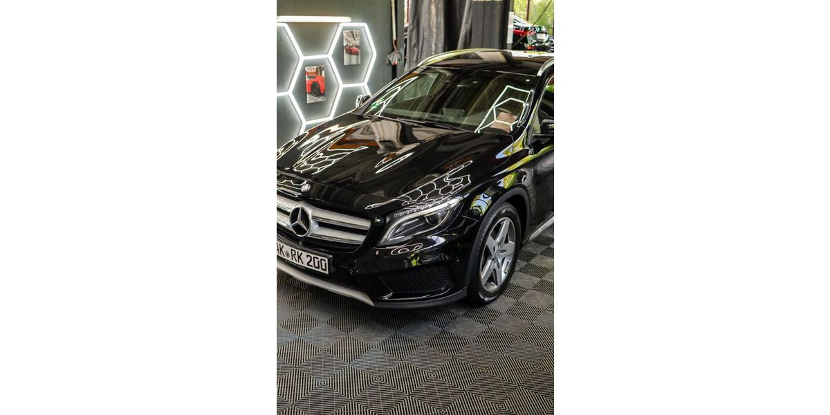 Mercedes-Benz GLA 200 60.000 km 16.000 &euro; Mudersbach 57555