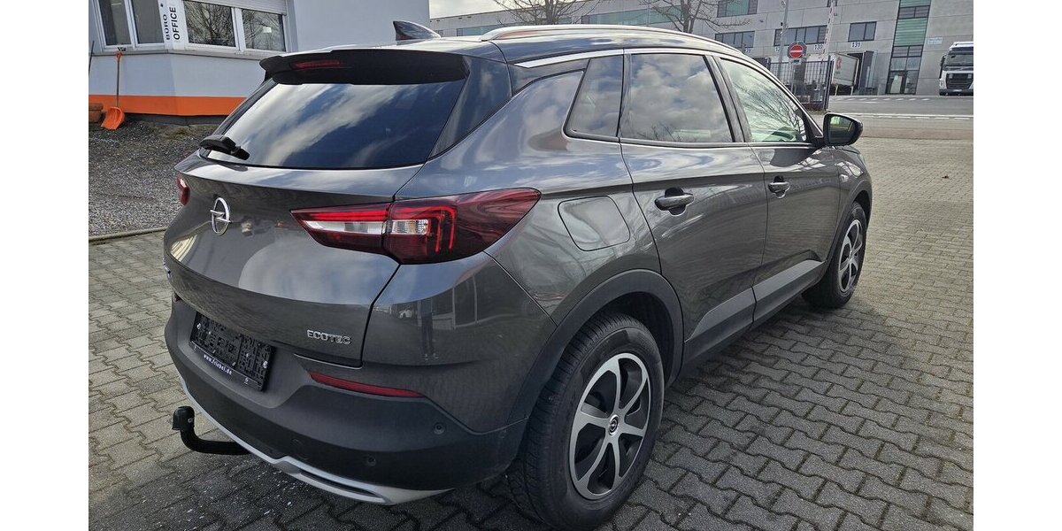 Opel Grandland X 1.2 Start/Stop 120 Jahre Navi/LED 38.696 km 10.900 &euro; Wilsdruff 01723