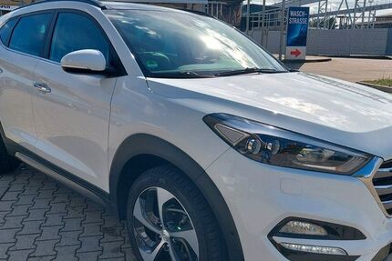 Hyundai TUCSON 54.189 km 17.999 &euro; Leipzig 04328