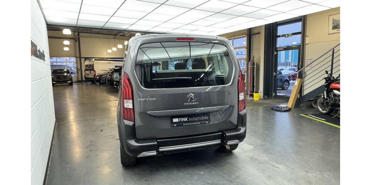 Peugeot Rifter Rollstuhlumbau Allure HDi 130 EAT CarPlay 26.800 km 27.220 &euro; Lich 35423