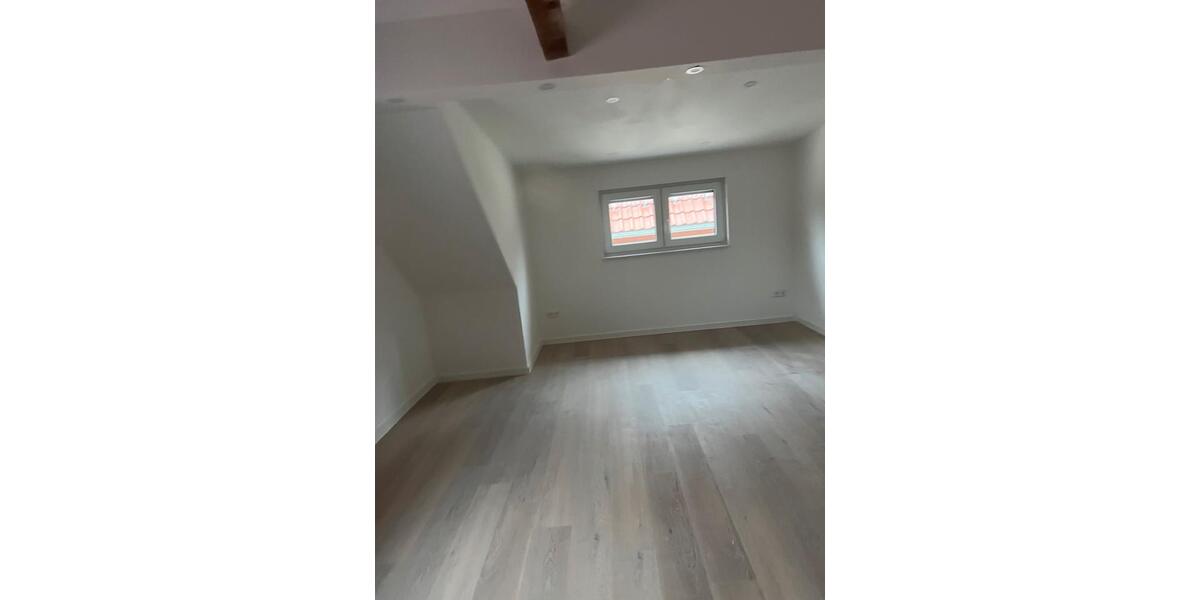 Dachgeschoßwohnung Haßloch - 2 Zimmer, 61 m&sup2;, 1.141&euro; | Angebot:24840792