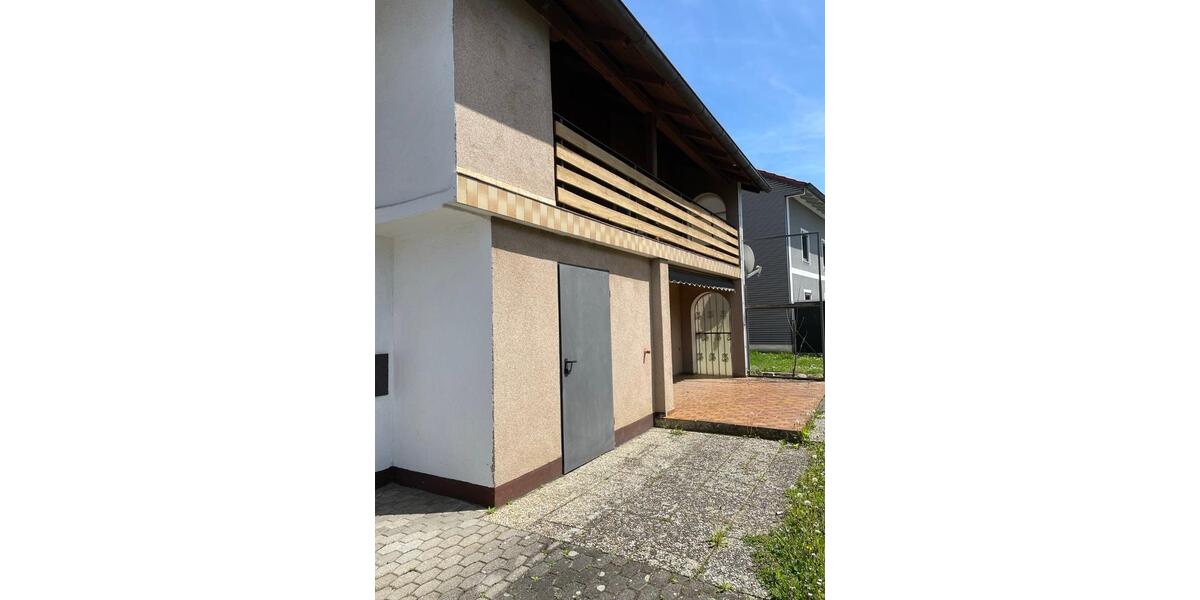 Einfamilienhaus Osterhofen - 5 Zimmer, 140 m&sup2;, 179.000&euro; | Angebot:26087712