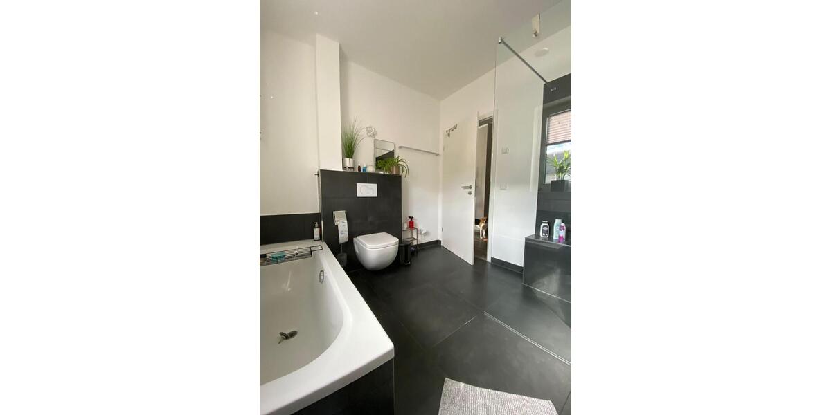 Dachgeschoßwohnung Bovenden - 3 Zimmer, 81 m&sup2;, 970&euro; | Angebot:26403845