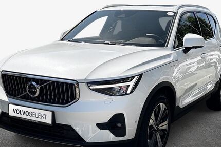 Volvo XC40 45.348 km 32.970 € Nürnberg 90471