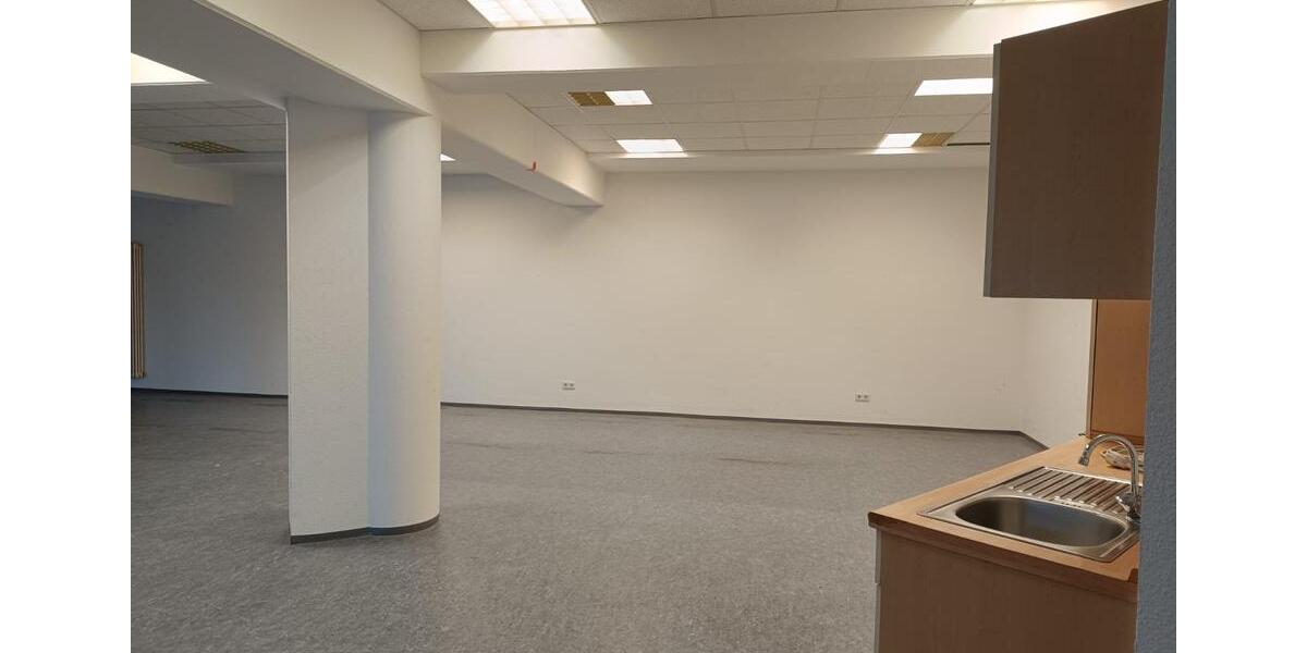 Ladenfläche 126qm +52qm Ladengeschäft mit Fensterfront zimmer