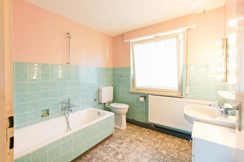 Haus mit Garten zur Miete: MID-CENTURY-Traum in Oberesslingen zimmer