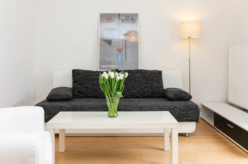 2-Zimmer TOP MODERNISIERT und MÖBLIERT mit Balkon
