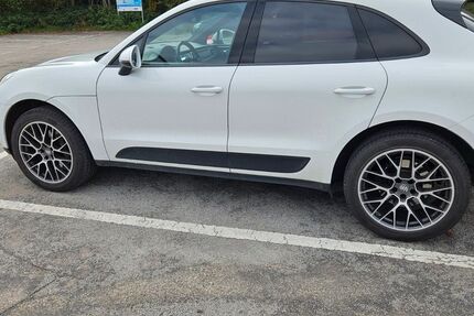 Porsche Macan 94.000 km 39.900 &euro; Aalen 73432