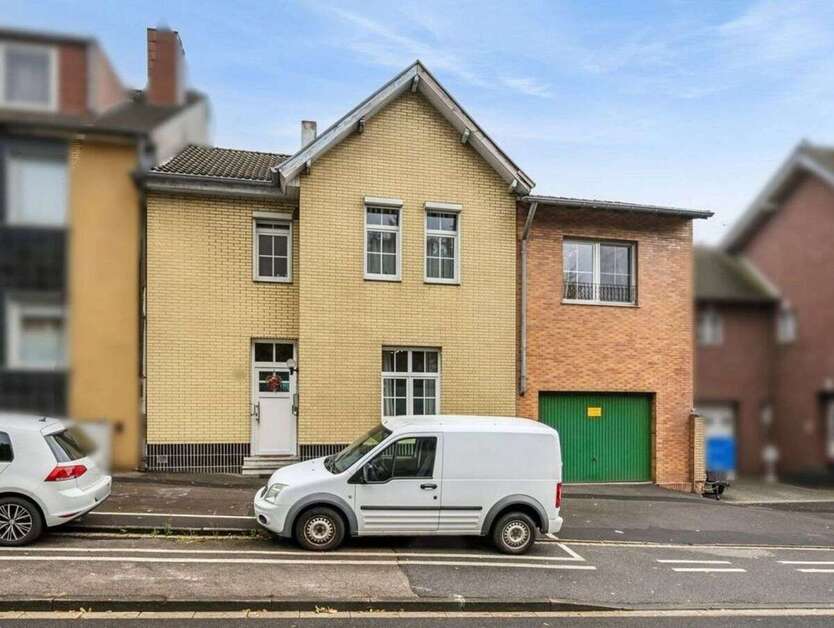 Haus zum Kaufen in Würselen 349.000 € 160.98 m² 8 zimmer