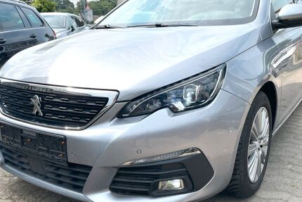 Peugeot 308 67.300 km 13.900 € Bremen 28259