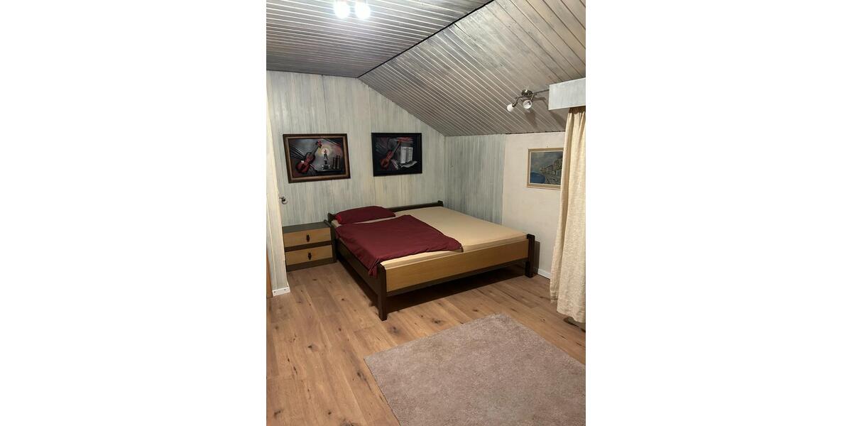 Dachgeschoßwohnung Tettnang - 2 Zimmer, 46 m&sup2;, 700&euro; | Angebot:25428434
