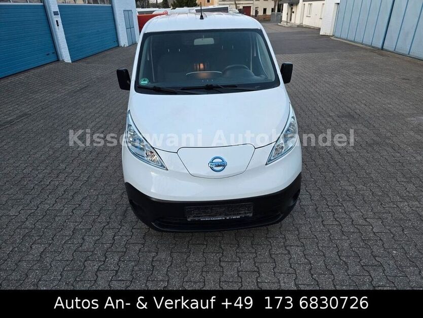 NV200