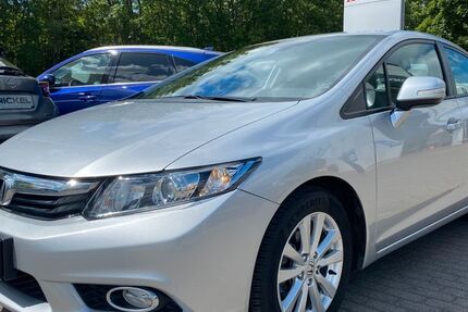 Honda Civic 92.680 km 9.480 &euro; Hoppegarten OT Hönow 15366