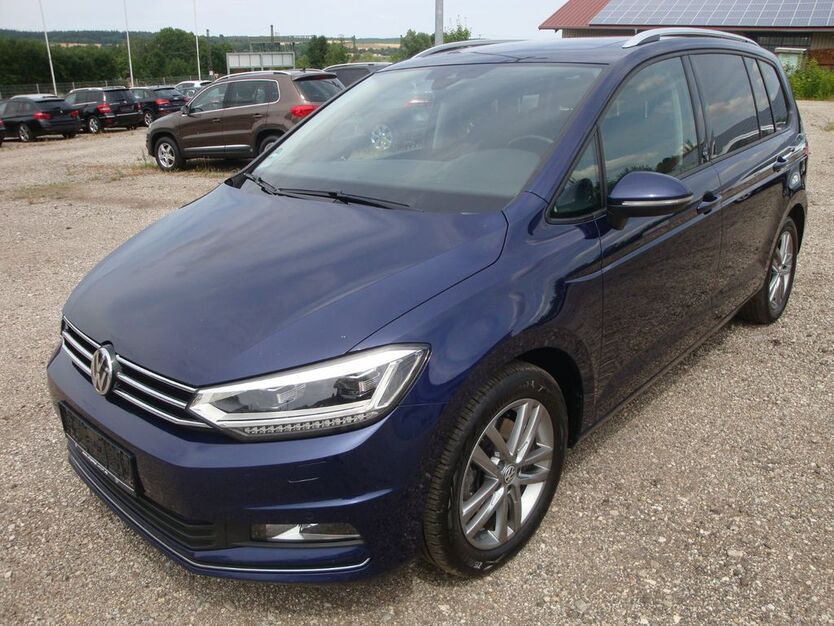 VW Touran 228.944 km 12.850 € Neufahrn 84088