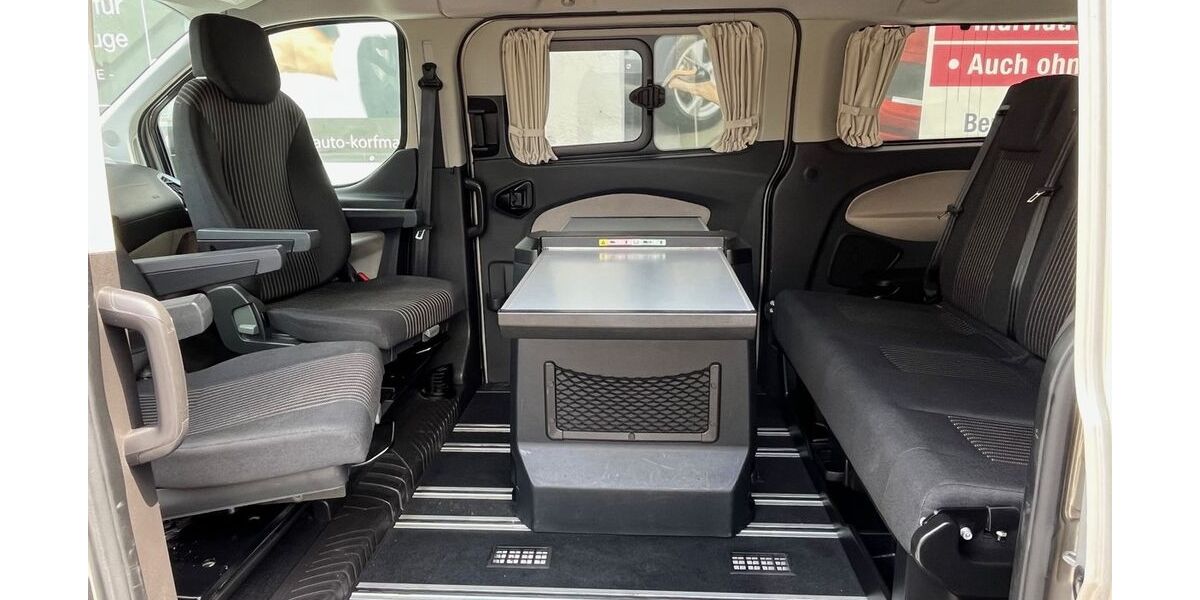 Ford Tourneo Custom 125.000 km 29.995 &euro; Ettenheim 77955