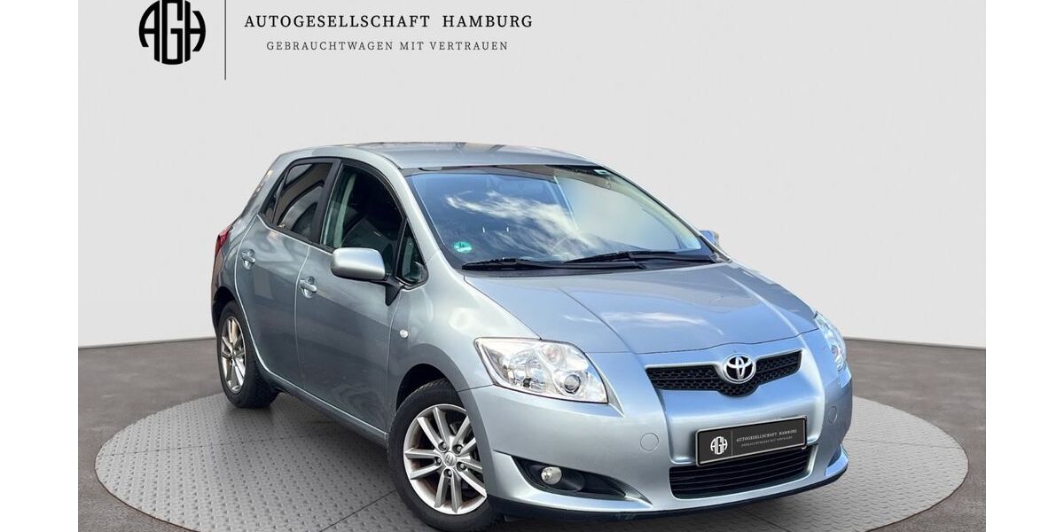 Toyota Auris 144.656 km 6.776 &euro; Hamburg 21031