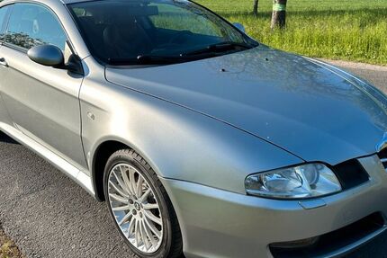 Alfa Romeo GT 88.000 km 4.999 &euro; Estenfeld 97230