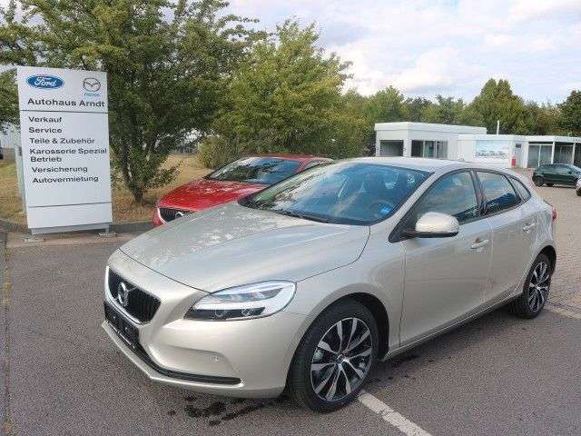 Volvo V40 45.000 km 17.990 &euro; Görlitz 02827