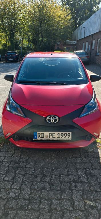 Toyota Aygo (X) 10.250 km 6.900 € Rendsburg 24768