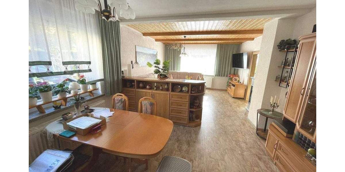 Einfamilienhaus Stollberg/Erzgebirge Stollberg - 6 Zimmer, 195 m&sup2;, 269.000&euro; | Angebot:26554269