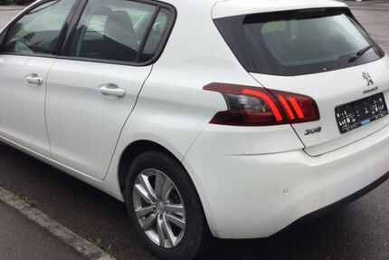 Peugeot 308 53.200 km 11.900 &euro; Metzingen 72555