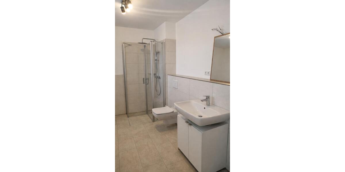 Erdgeschoßwohnung Regen - 3 Zimmer, 72 m&sup2;, 755&euro; | Angebot:25102134