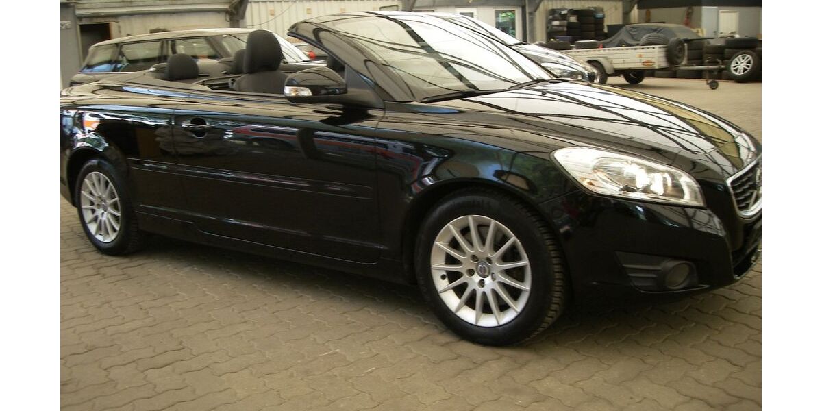 Volvo C70 137.000 km 9.990 &euro; Hamburg 22043