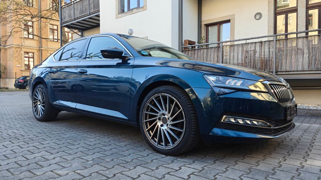 Skoda Superb 84.500 km 21.900 &euro; Dresden 01309