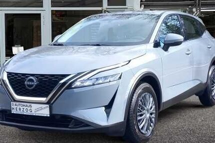 Nissan Qashqai 18.018 km 18.990 &euro; Neustadt i. Holstein 23730