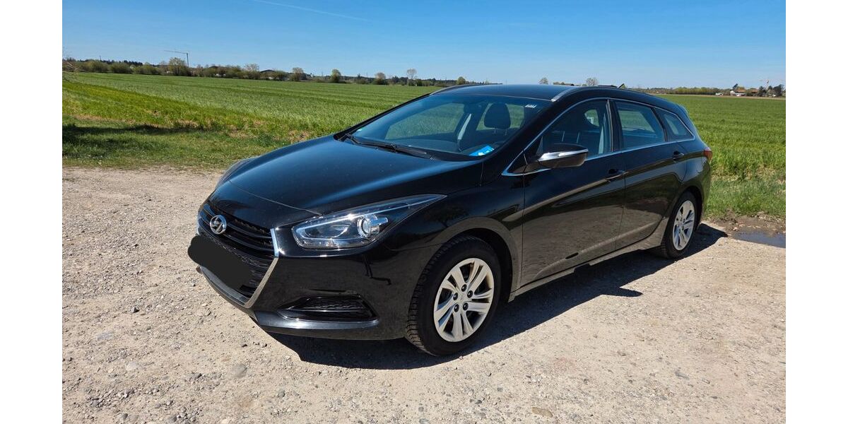 Hyundai i40 275.000 km 3.499 &euro; Hohenbrunn 85662