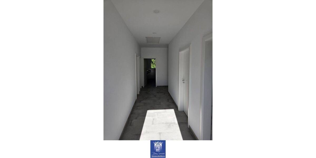 Einfamilienhaus Weinböhla - 4 Zimmer, 132 m&sup2;, 2.000&euro; | Angebot:26799228