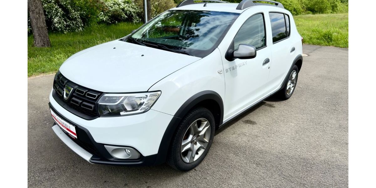 Dacia Sandero 101.000 km 8.690 &euro; Erfurt 99095