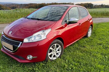 Peugeot 208 51.586 km 5.900 € Kürten 51515
