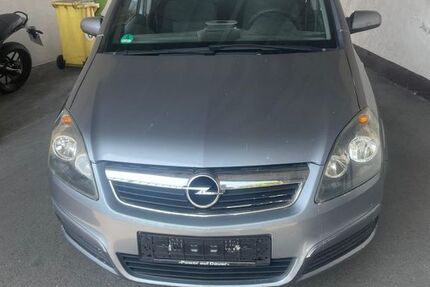 Opel Zafira 270.000 km 1.800 € Düsseldorf 40211