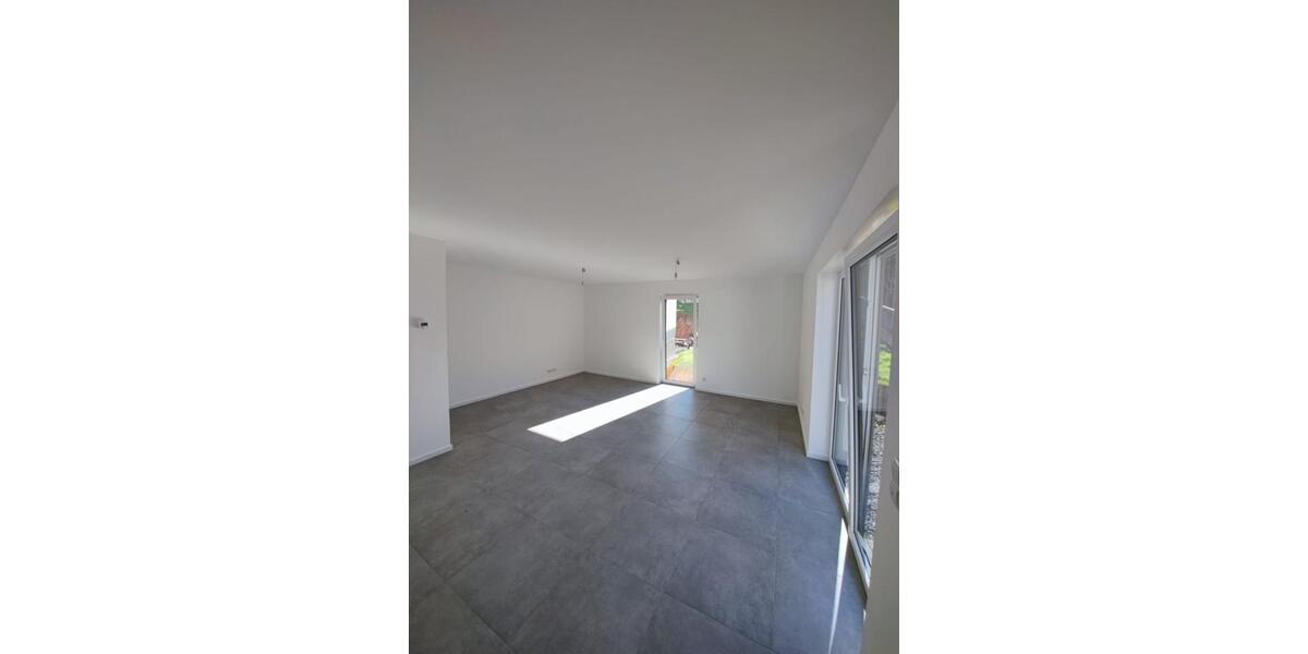 Erdgeschoßwohnung Neuhof - 2 Zimmer, 60 m&sup2;, 560&euro; | Angebot:25313529