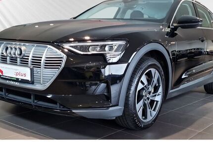 Audi e-tron 45.000 km 26.980 € Kiel 24118