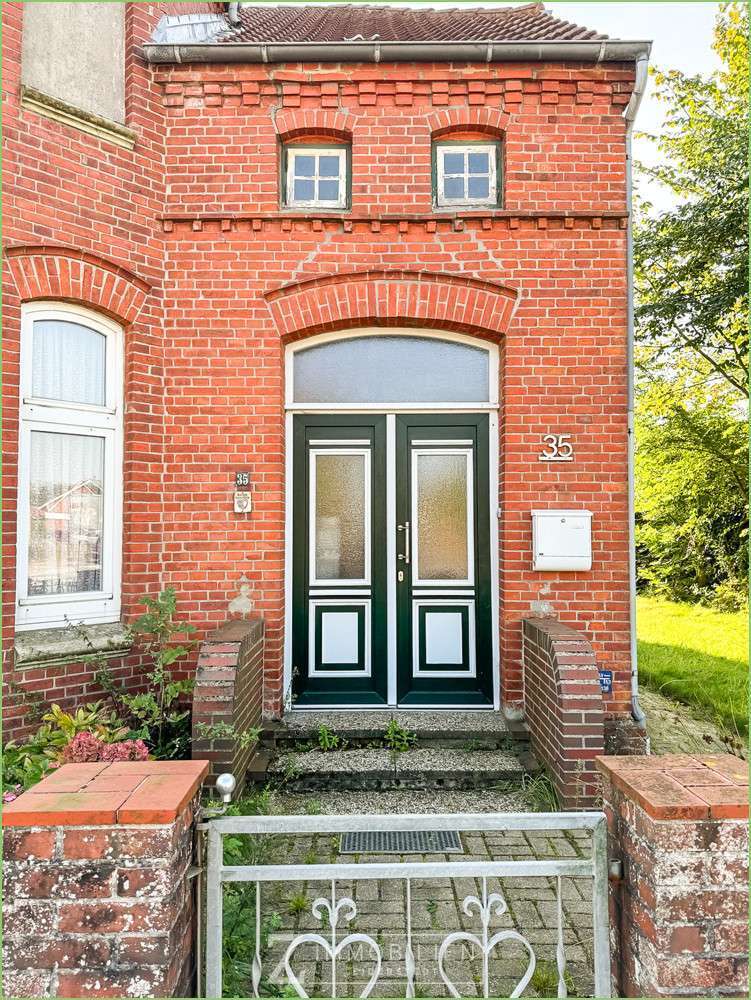 Haus zum Kaufen in Garding 295.000 € 189 m²