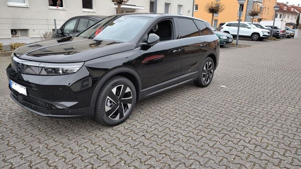 Opel Grandland (X) 6.900 km 35.800 € Rüsselsheim 65428