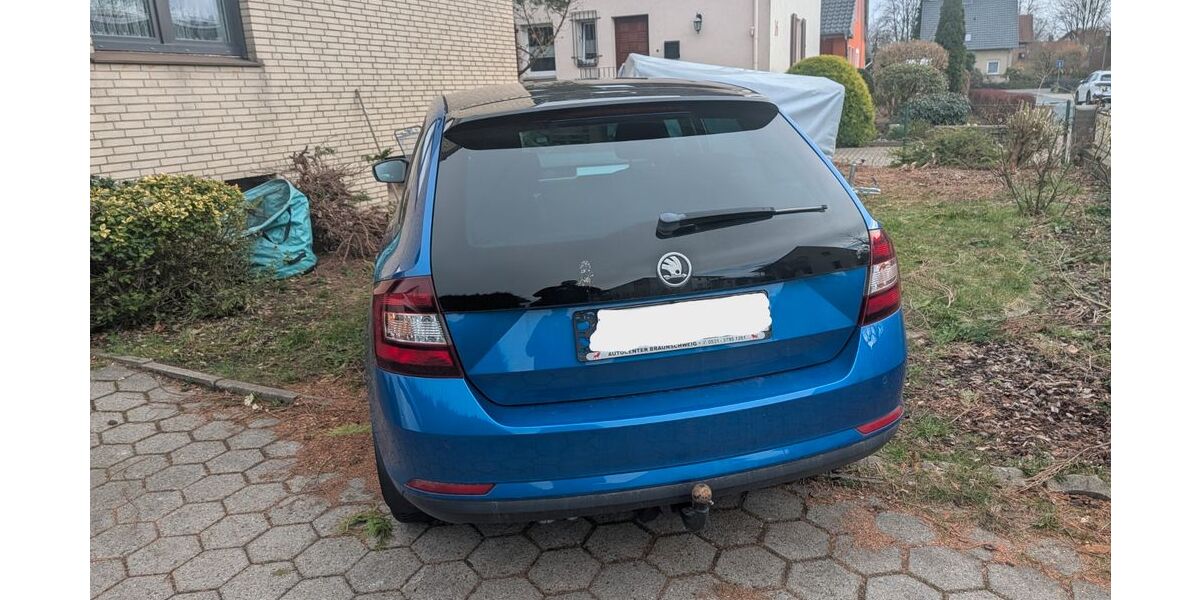 Skoda Rapid 152.445 km 7.000 &euro; Peine 31228