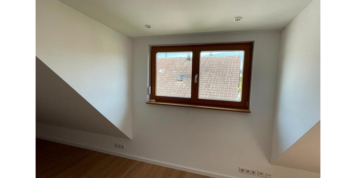 Dachgeschoßwohnung Uhldingen-Mühlhofen Mühlhofen - 1 Zimmer, 22 m&sup2;, 400&euro; | Angebot:26414080
