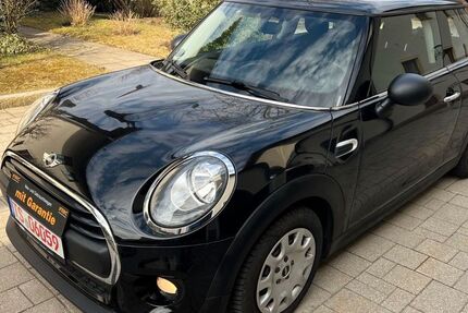 Mini ONE 64.000 km 11.700 &euro; Altenmarkt an der Alz 83352