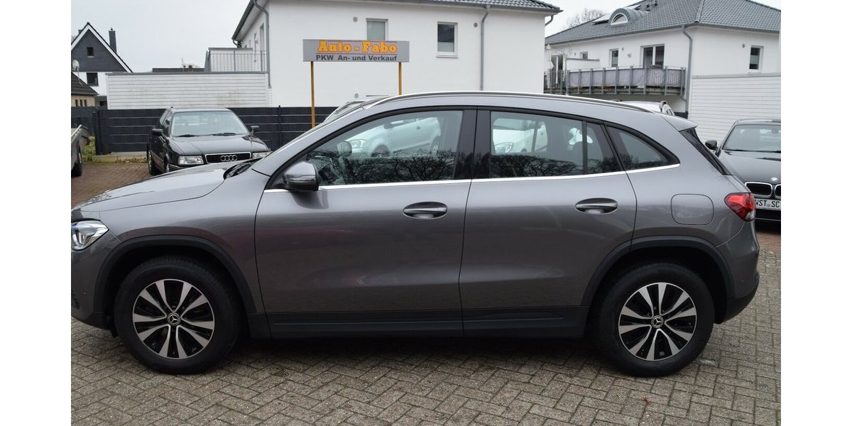 Mercedes-Benz GLA 200 d Style Aut.8G Navi*Panorama*Leder*LED* 142.165 km 22.980 &euro; Rastede 26160