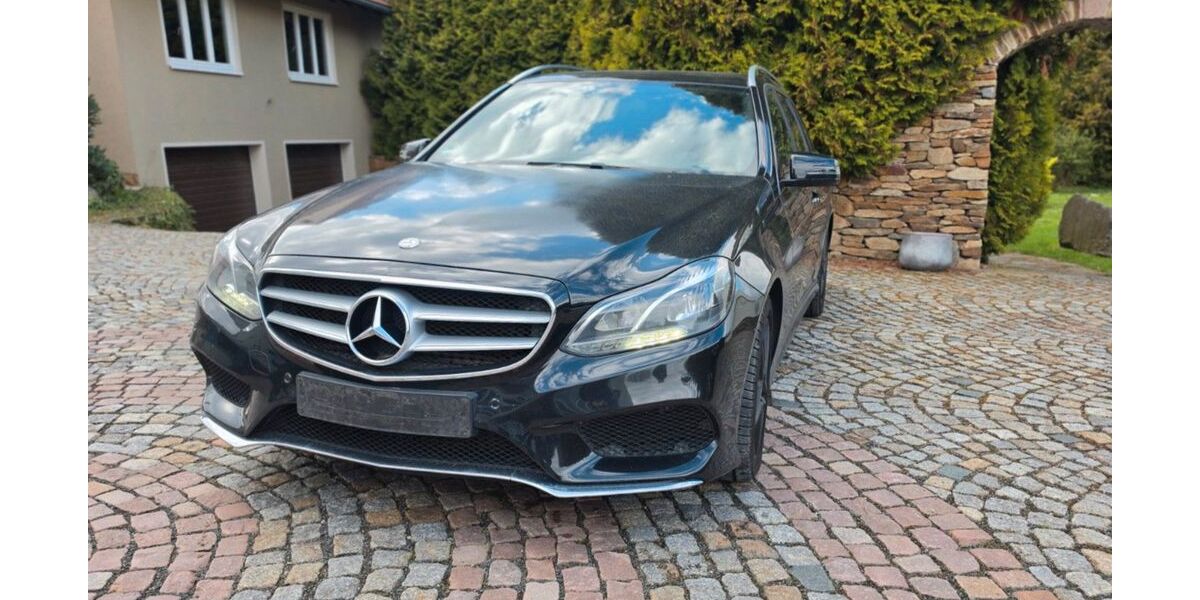 Mercedes-Benz E 300 243.000 km 11.199 &euro; Siebenlehn Großschirma 09603