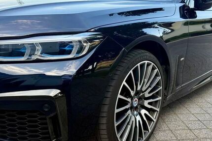 BMW 740 166.000 km 44.666 € Tangermünde 39590