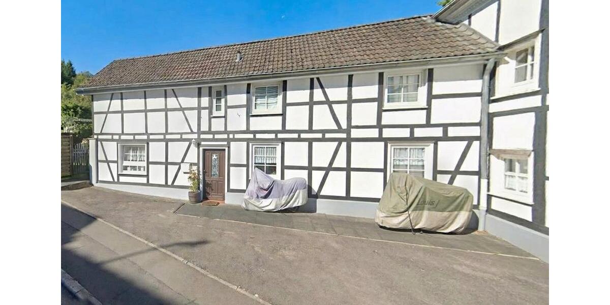 Dachgeschoßwohnung Engelskirchen - 3 Zimmer, 79 m&sup2;, 156.000&euro; | Angebot:26356576