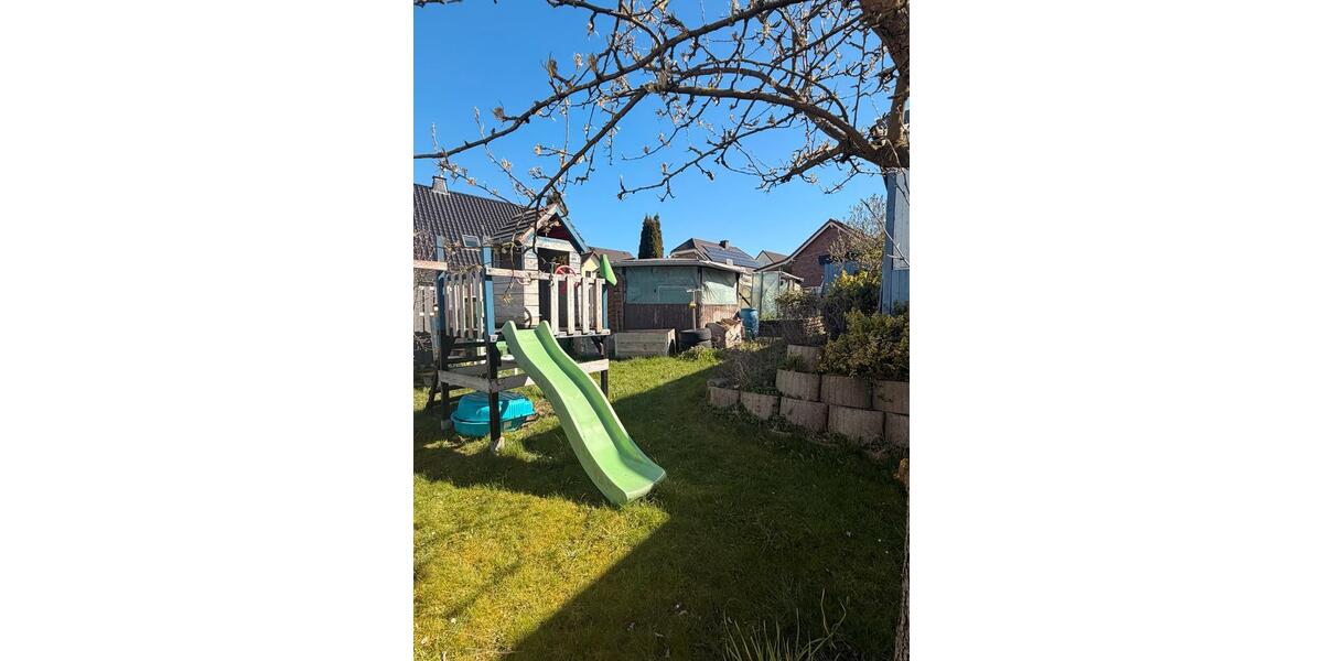 Einfamilienhaus Brakel - 6 Zimmer, 143 m&sup2;, 379.000&euro; | Angebot:26766283