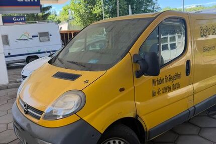 Opel Vivaro 330.000 km 1.800 &euro; Plauen 08525