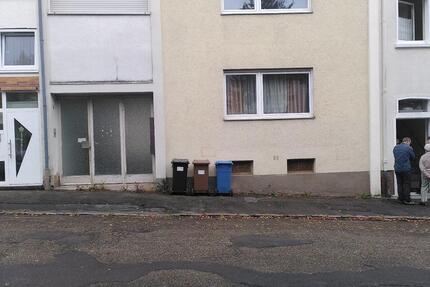 Haus mit 3 Wohnungen in zentraler Lage PROVISIONSFREI zum Verkauf