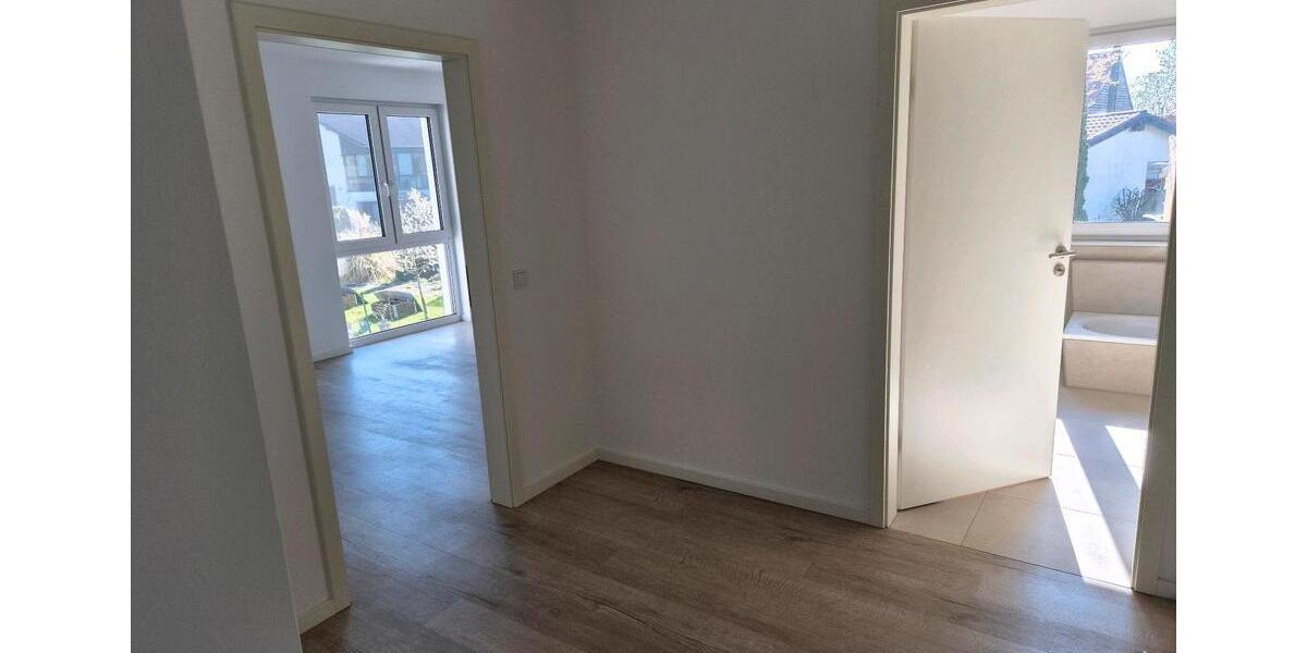 Etagenwohnung Rittersdorf - 3 Zimmer, 116 m&sup2;, 1.300&euro; | Angebot:26238645